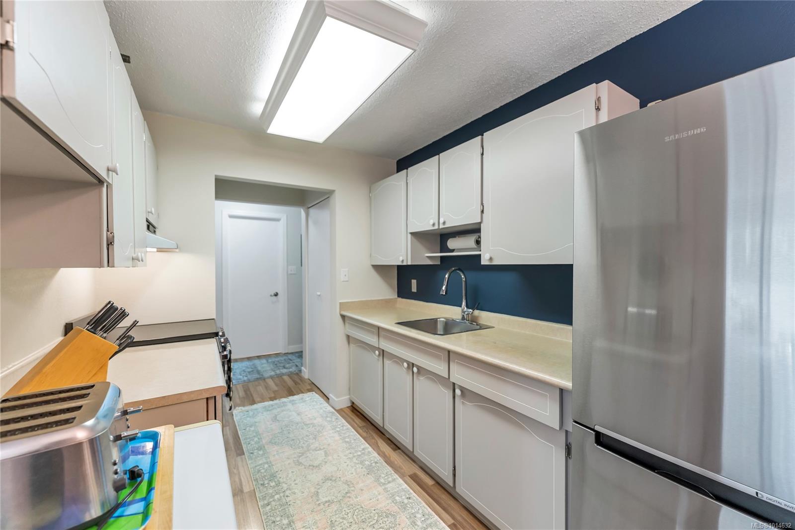 305 Michigan St # 302