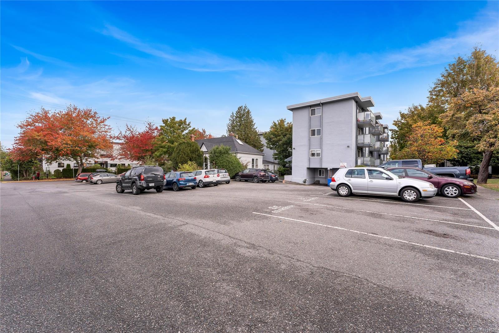 305 Michigan St # 302