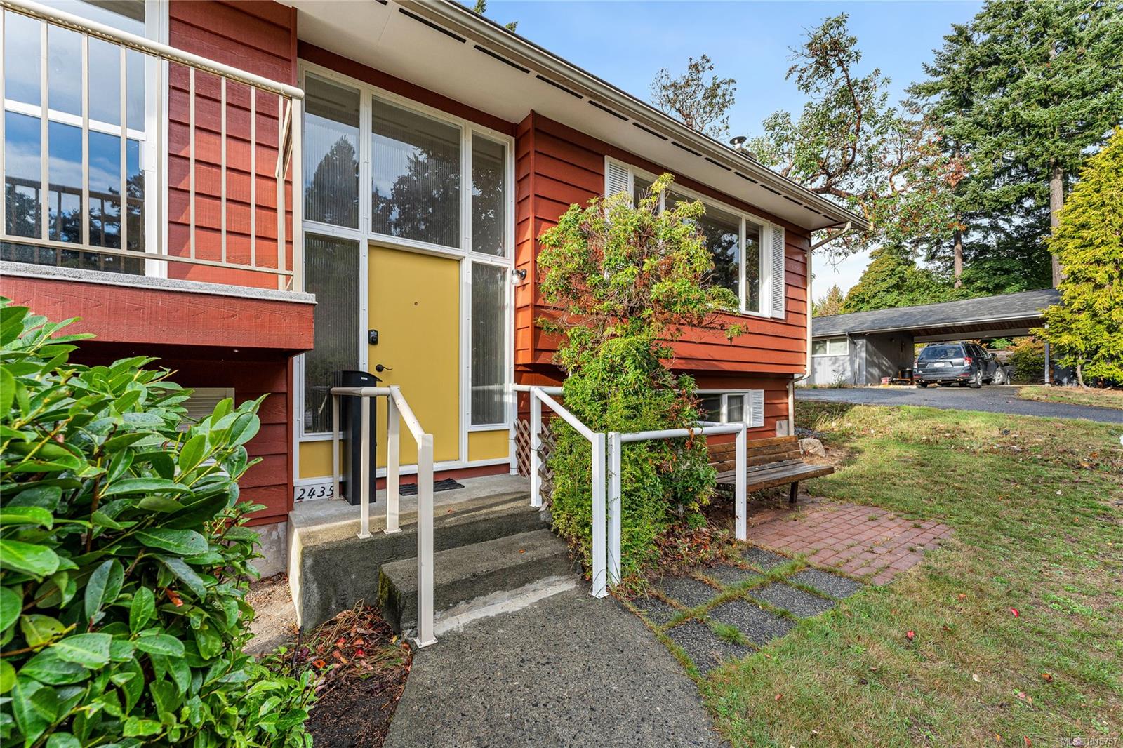 2435 Sutton Rd