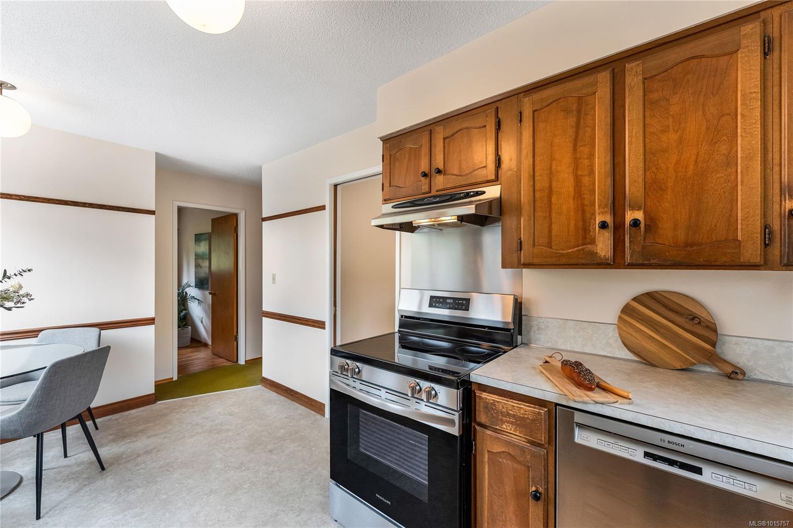 2435 Sutton Rd