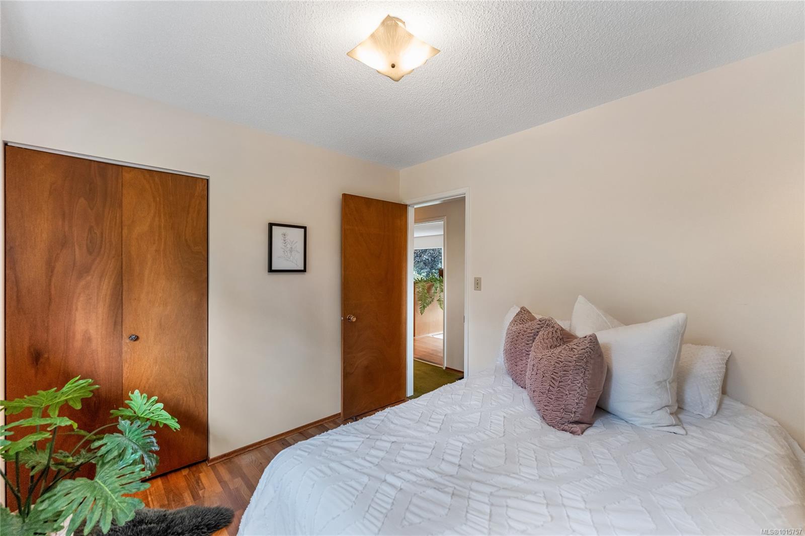 2435 Sutton Rd