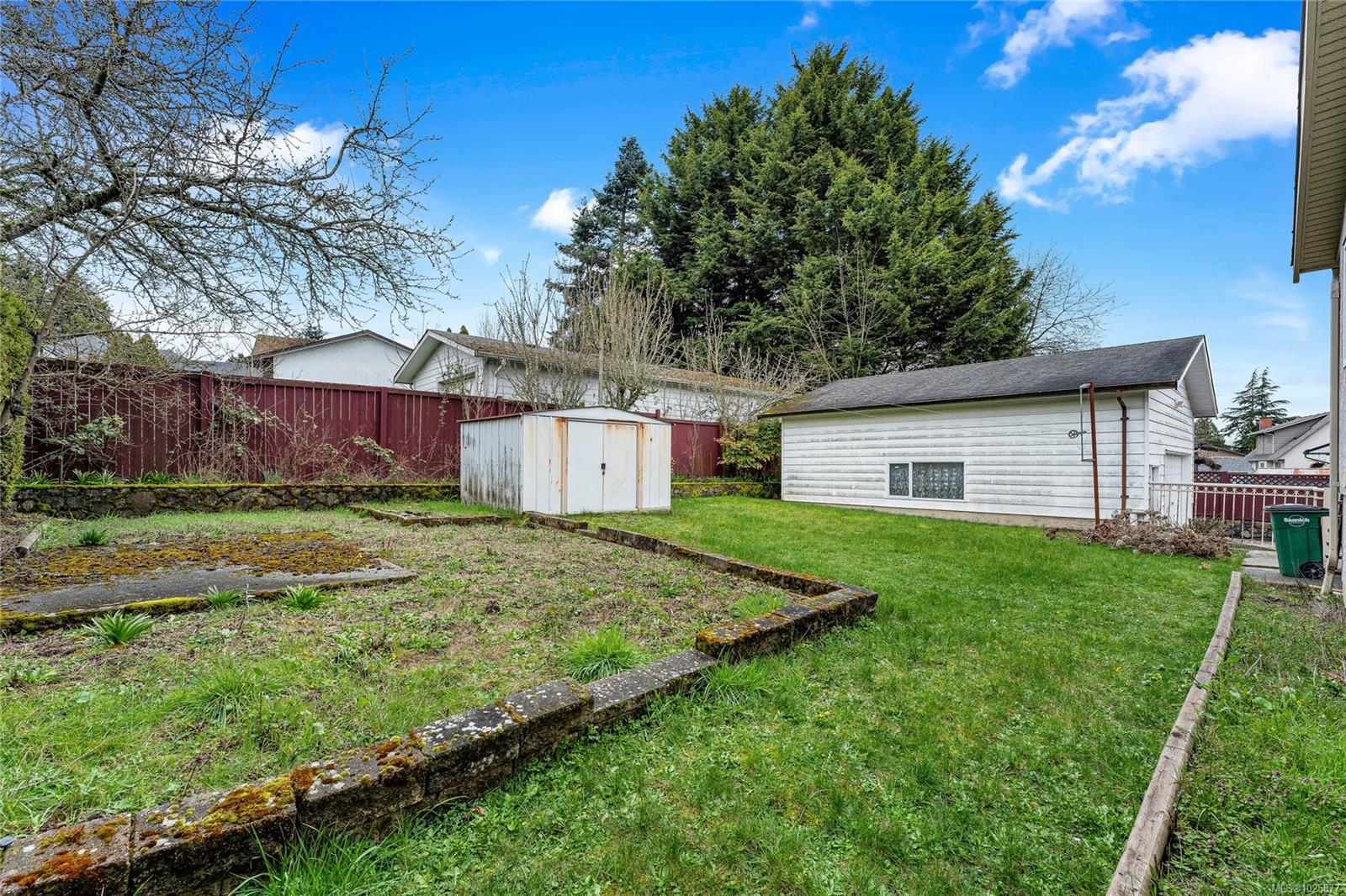 4325 Dieppe Rd
