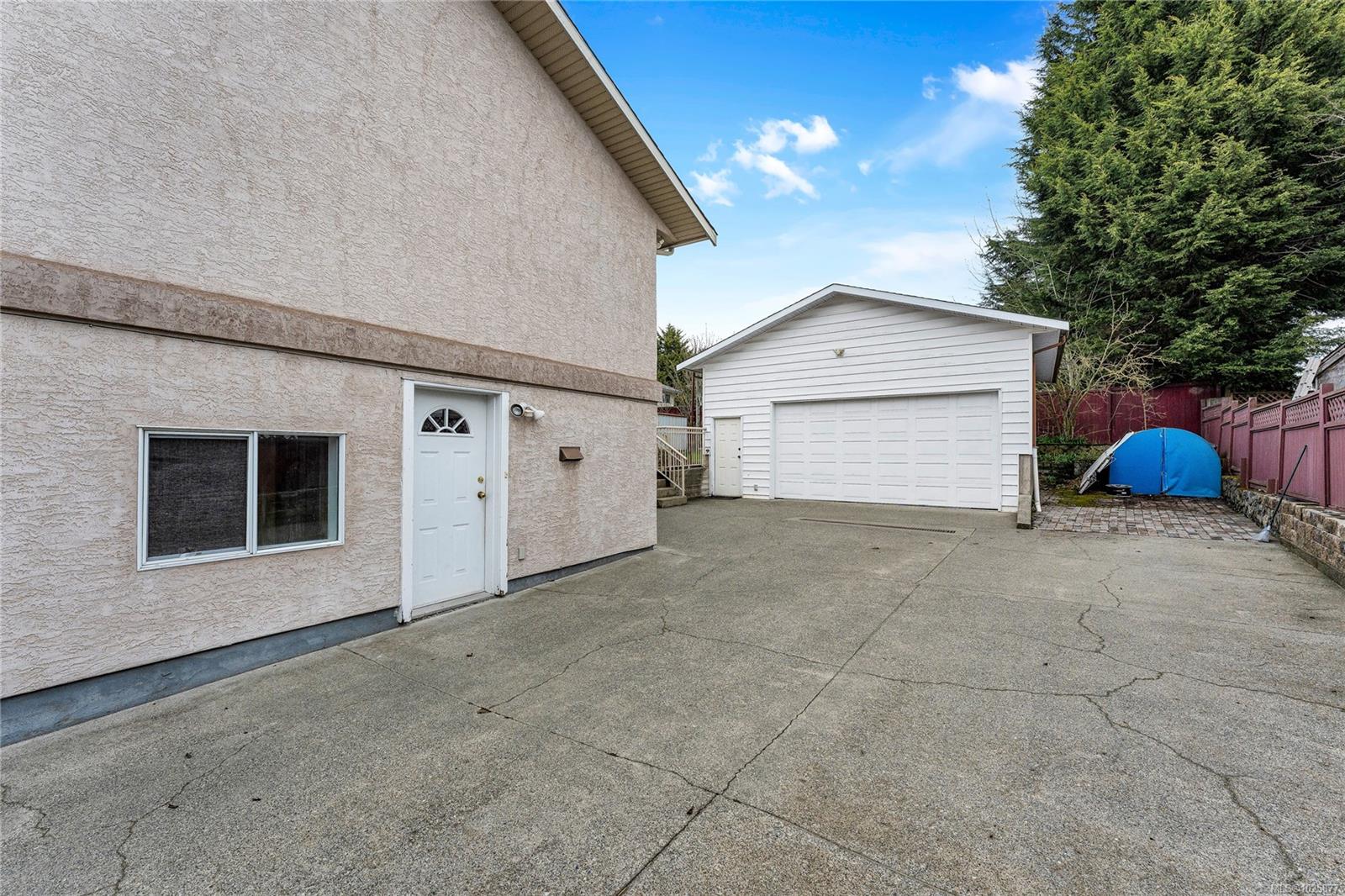 4325 Dieppe Rd