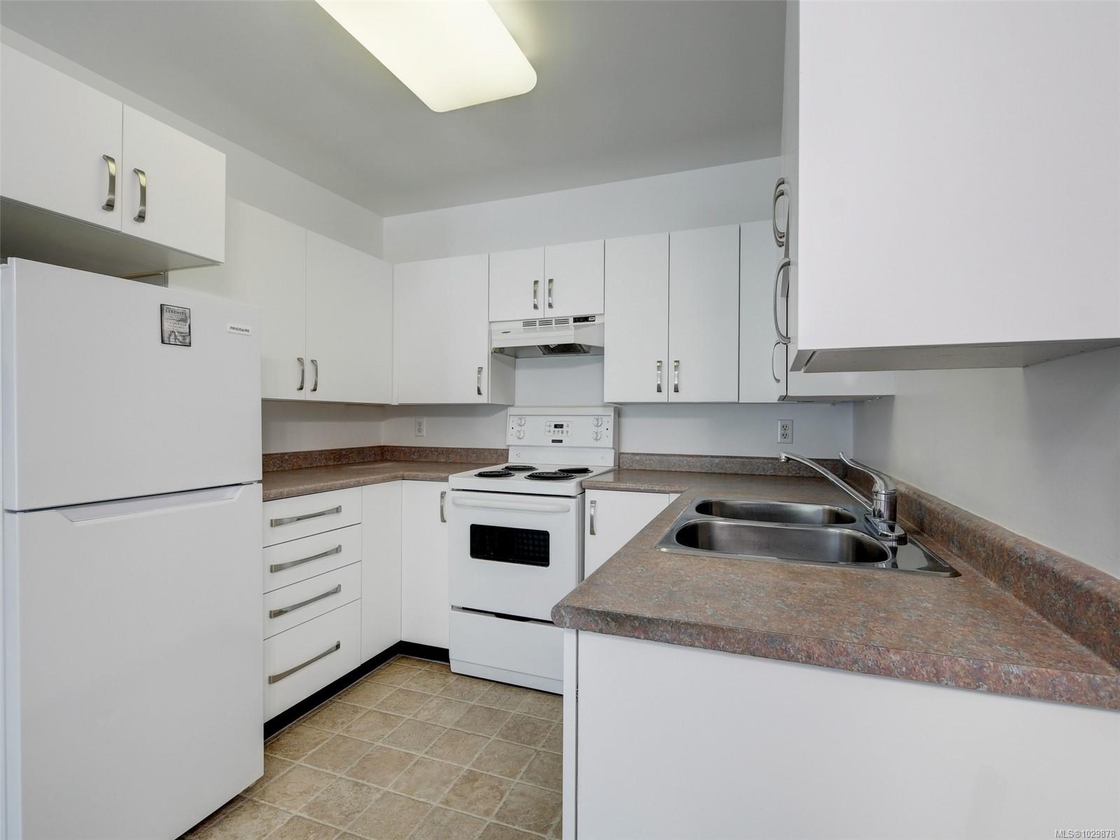 1485 Garnet Rd #202