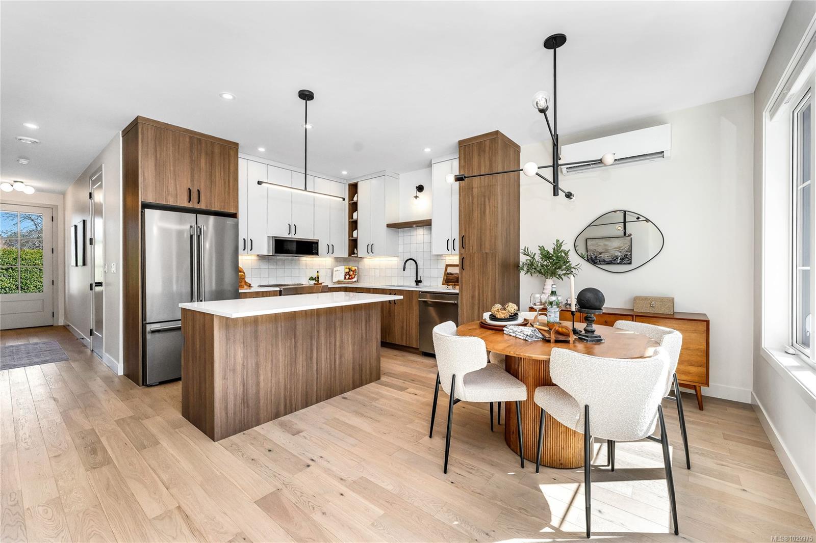 3333 Henderson Rd # 3