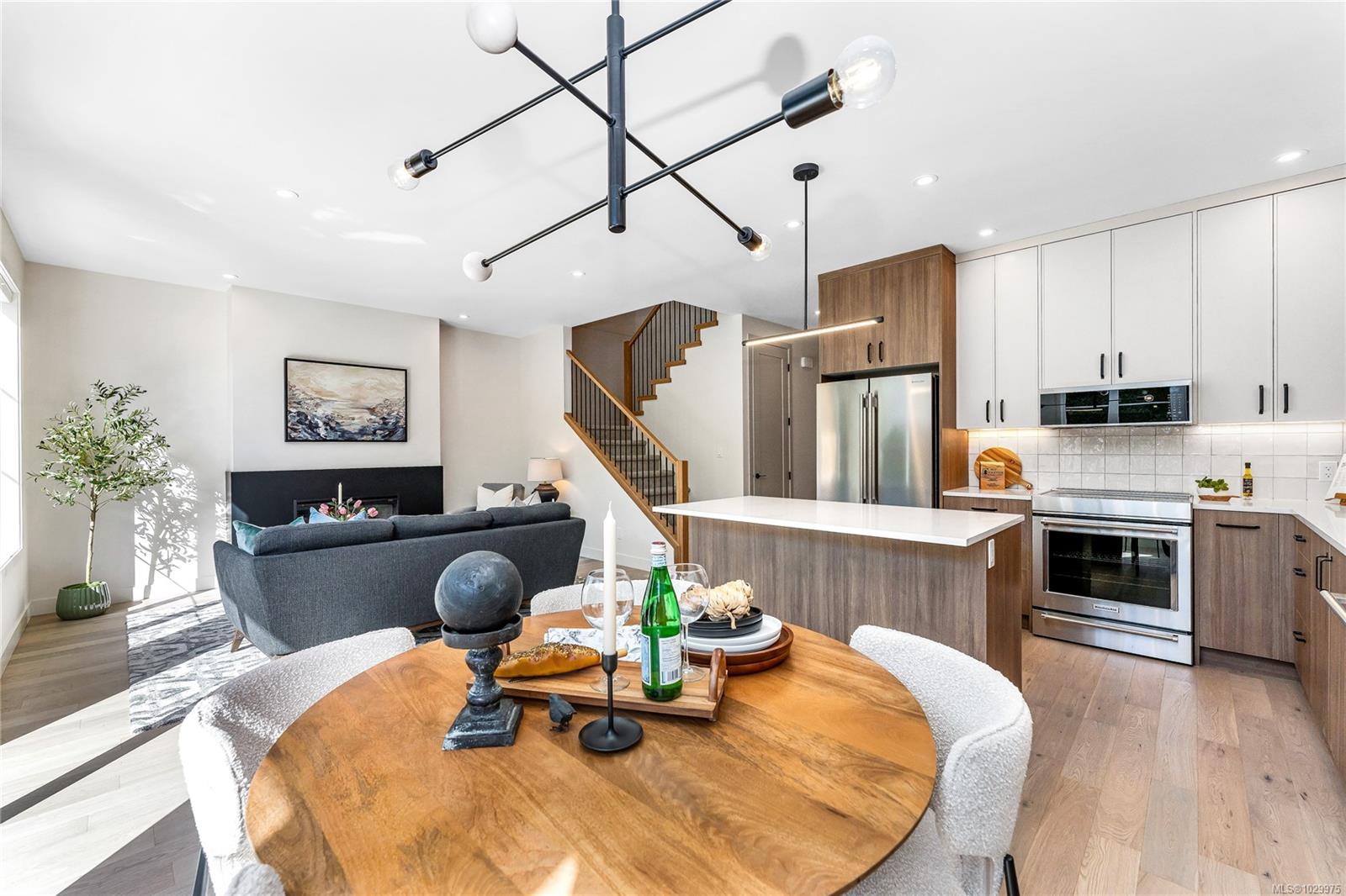 3333 Henderson Rd # 3