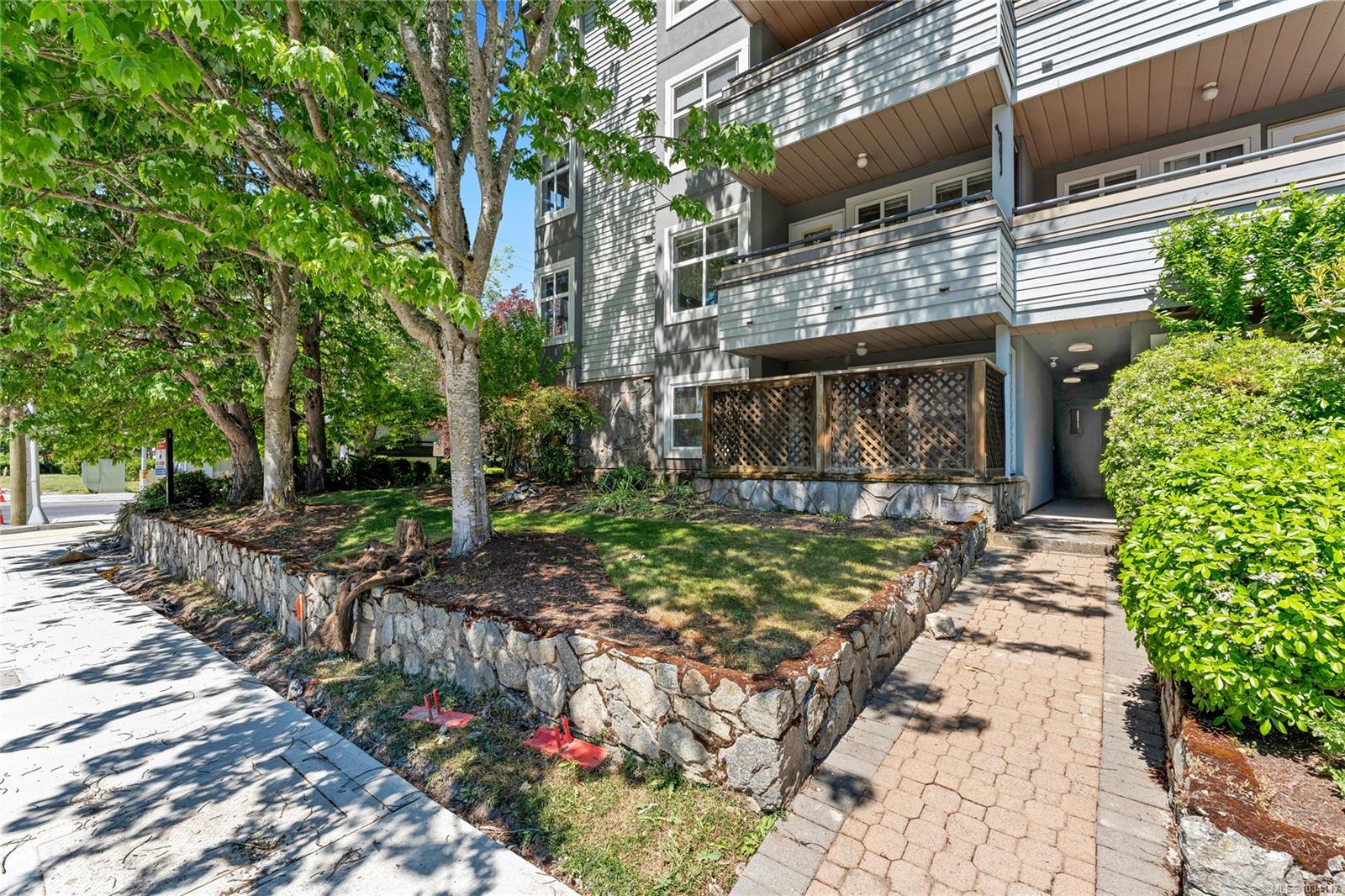 1580 Christmas Ave # 104