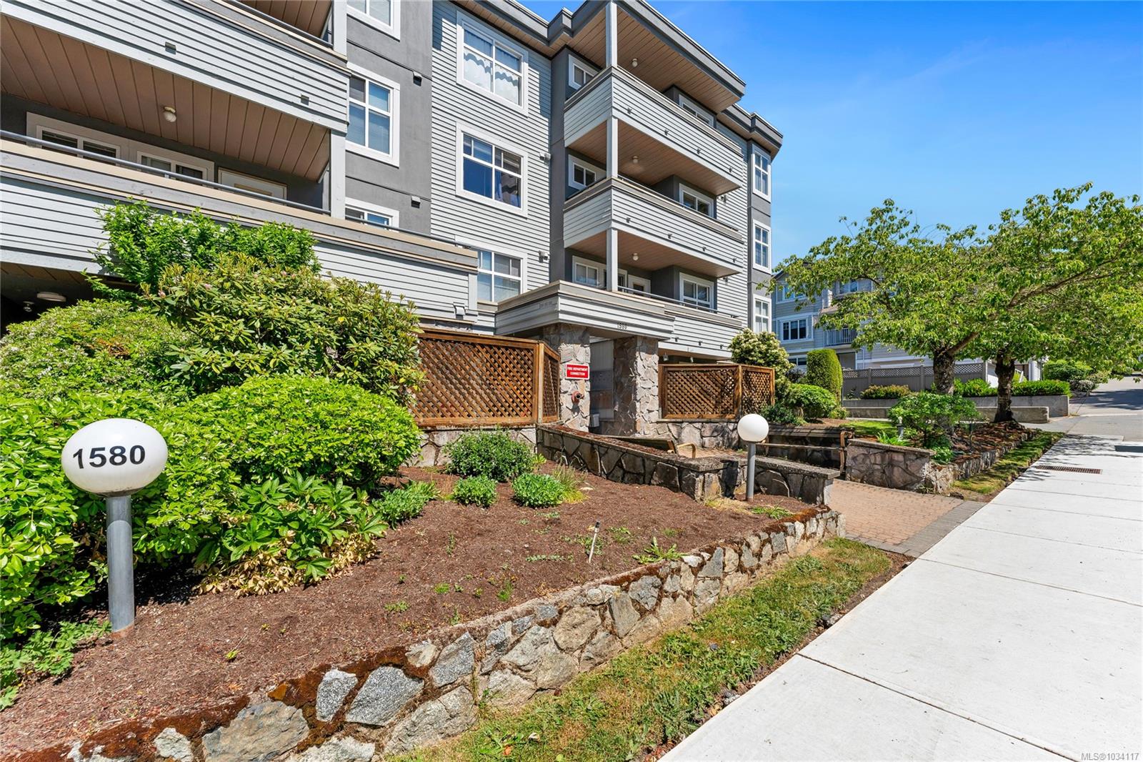 1580 Christmas Ave # 104