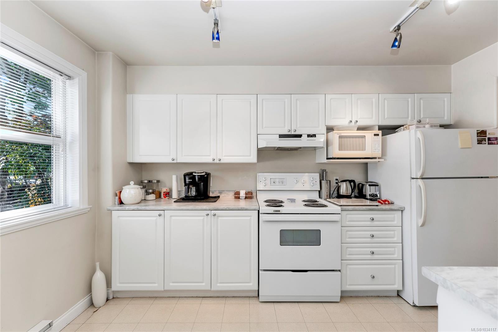 1580 Christmas Ave # 104
