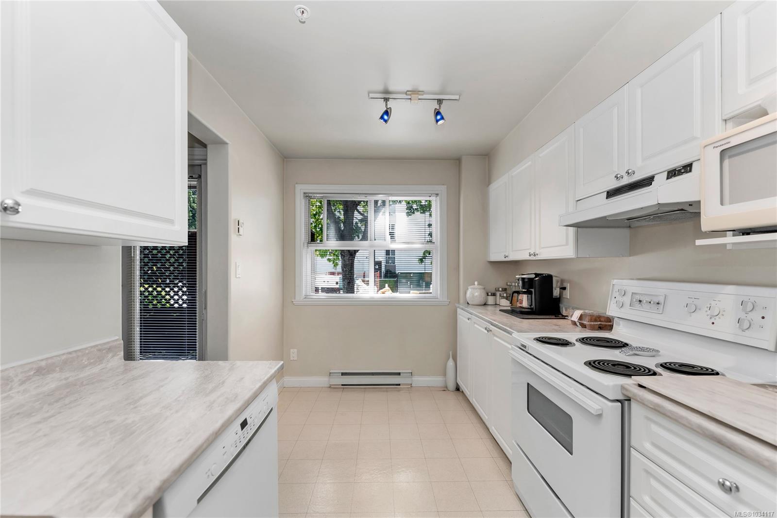 1580 Christmas Ave # 104