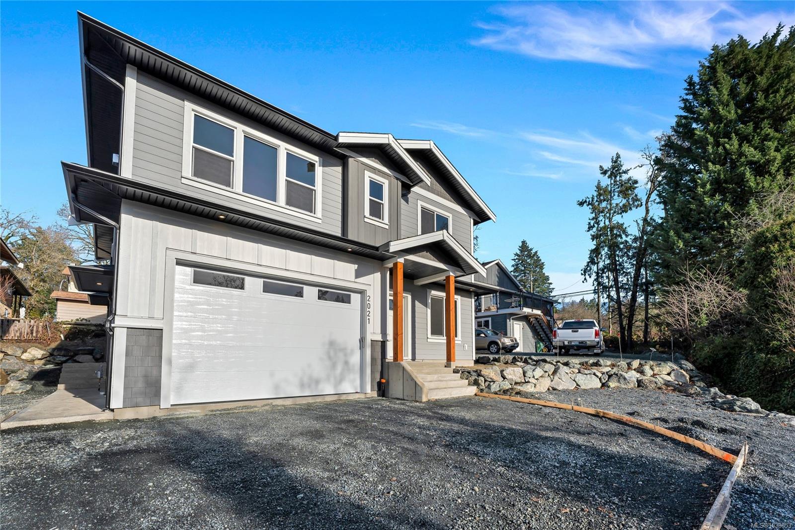2021 Oakhill Pl