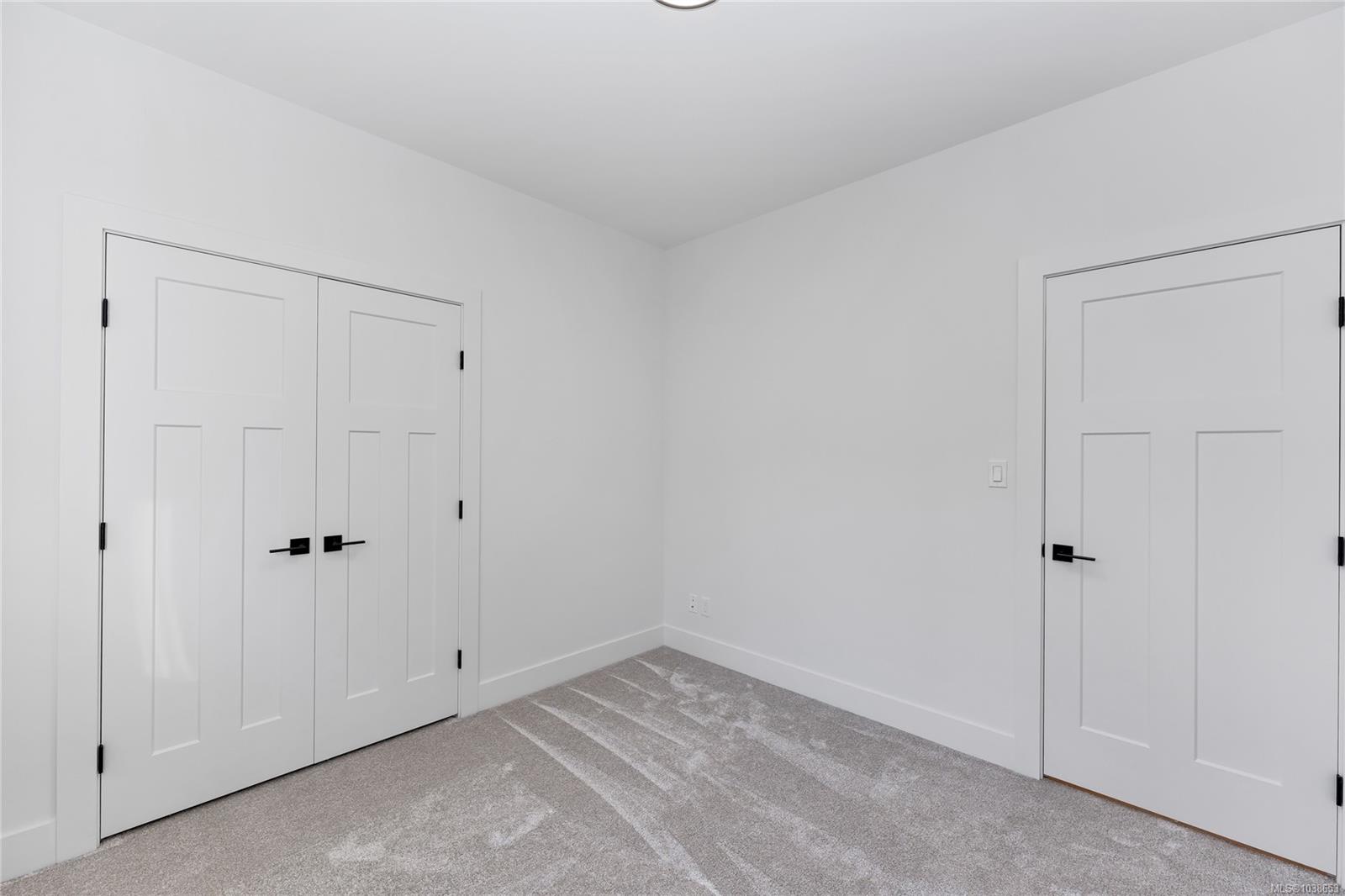 2021 Oakhill Pl