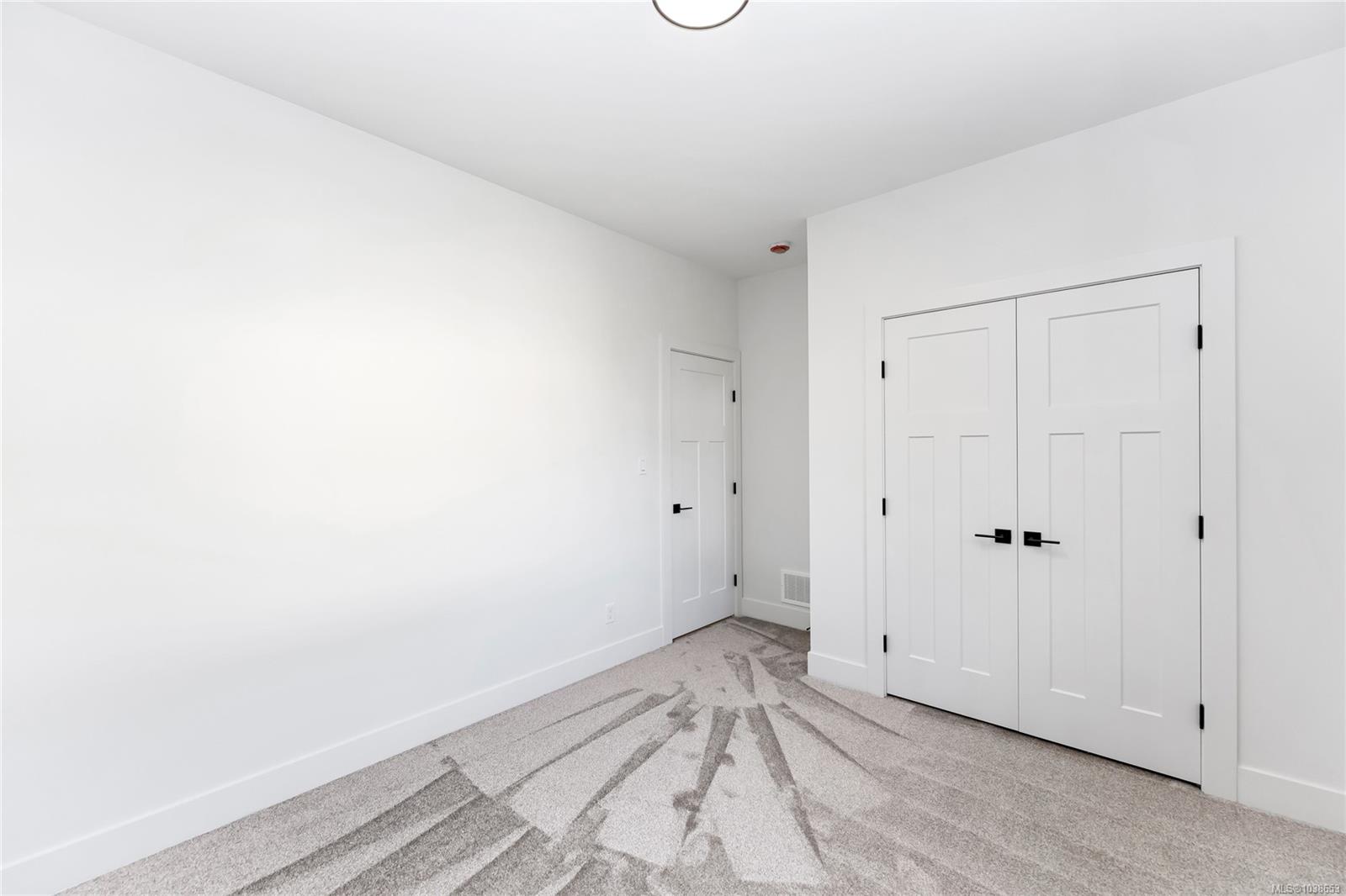 2021 Oakhill Pl