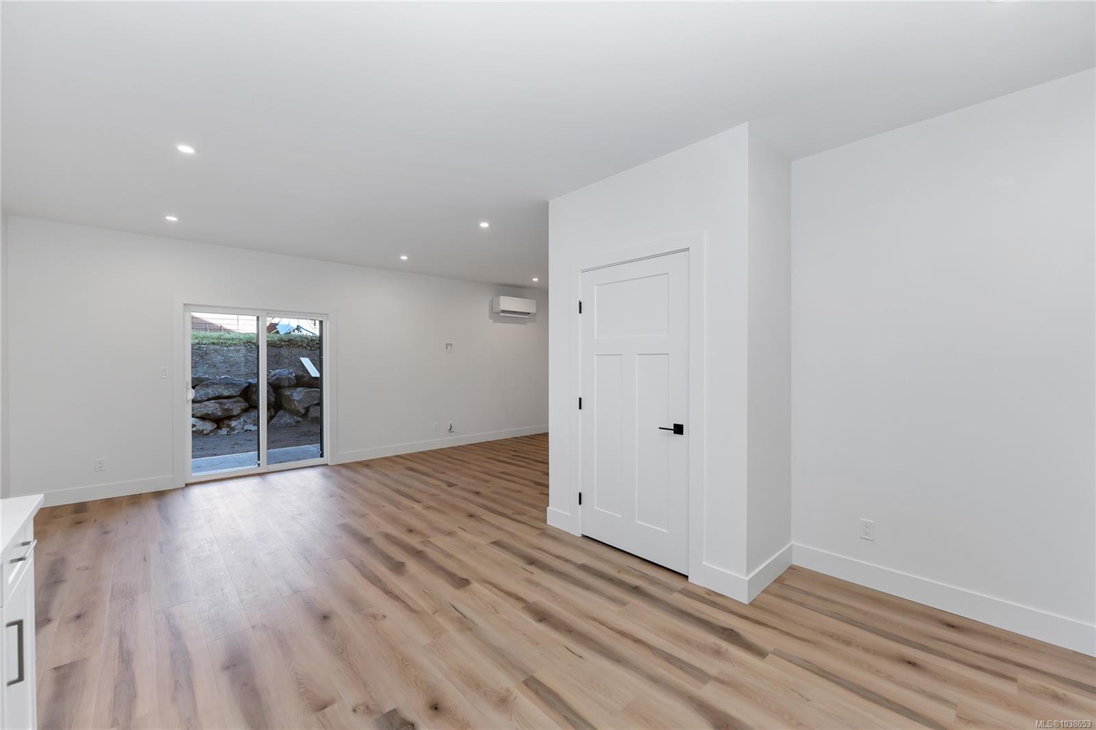2021 Oakhill Pl