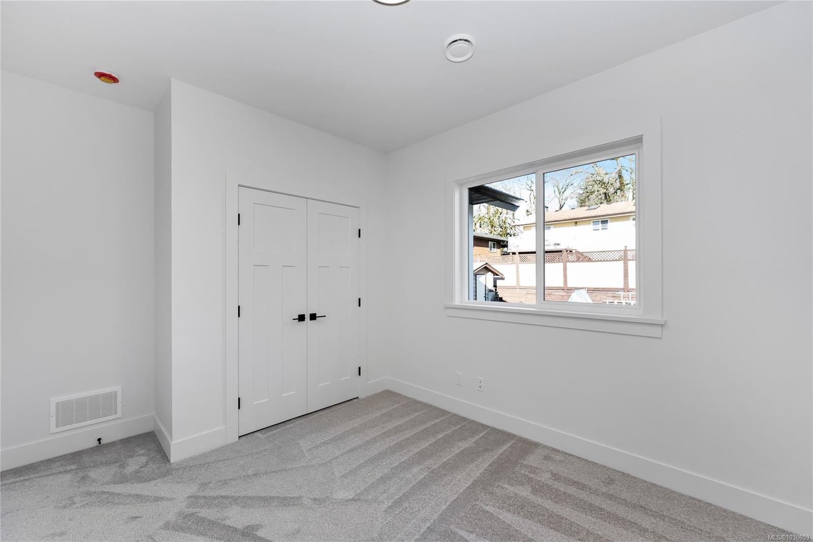 2021 Oakhill Pl