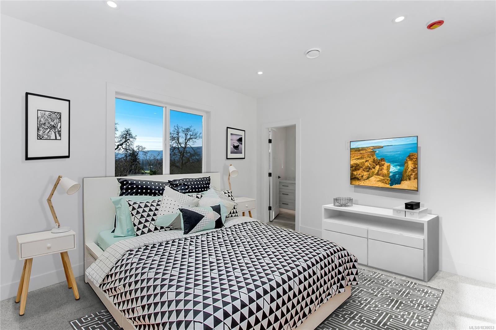 2021 Oakhill Pl