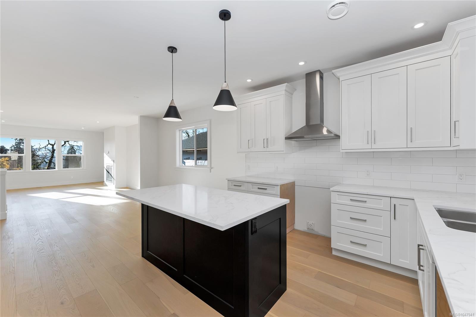 2023 Oakhill Pl