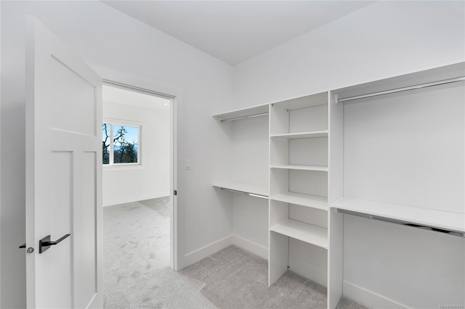 2023 Oakhill Pl