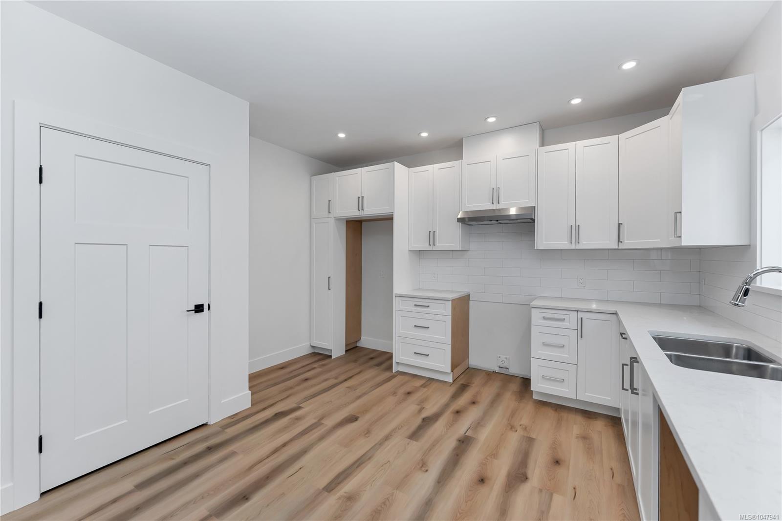 2023 Oakhill Pl