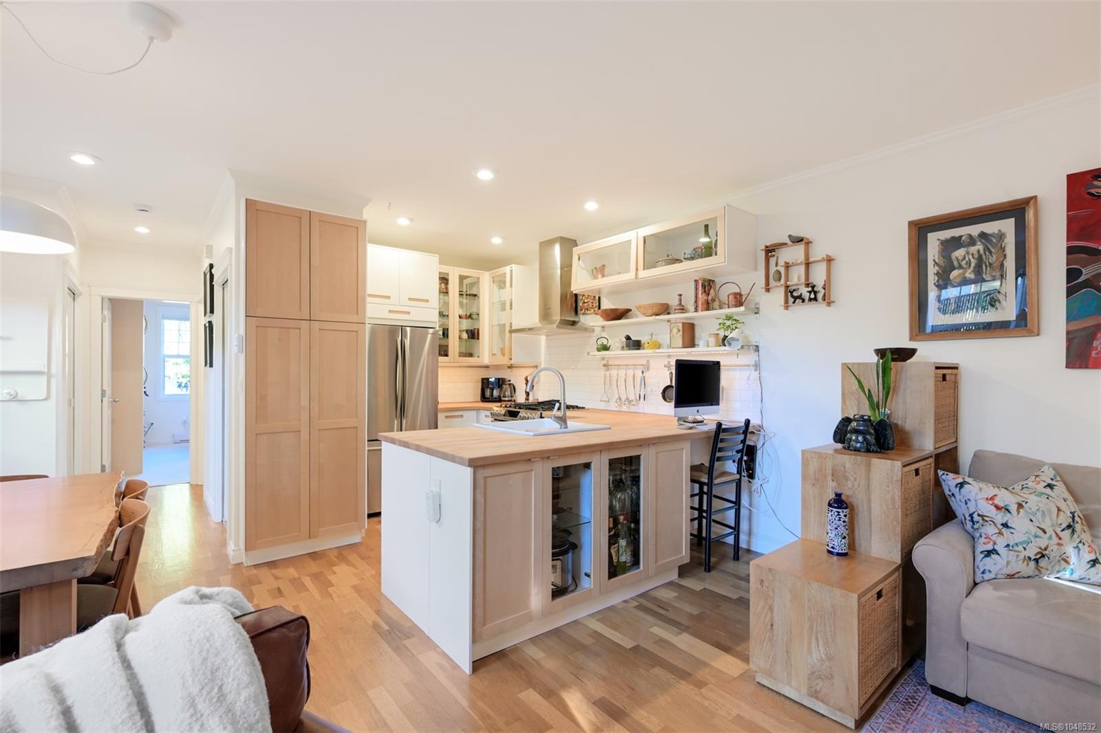 2116 Richmond Rd #1