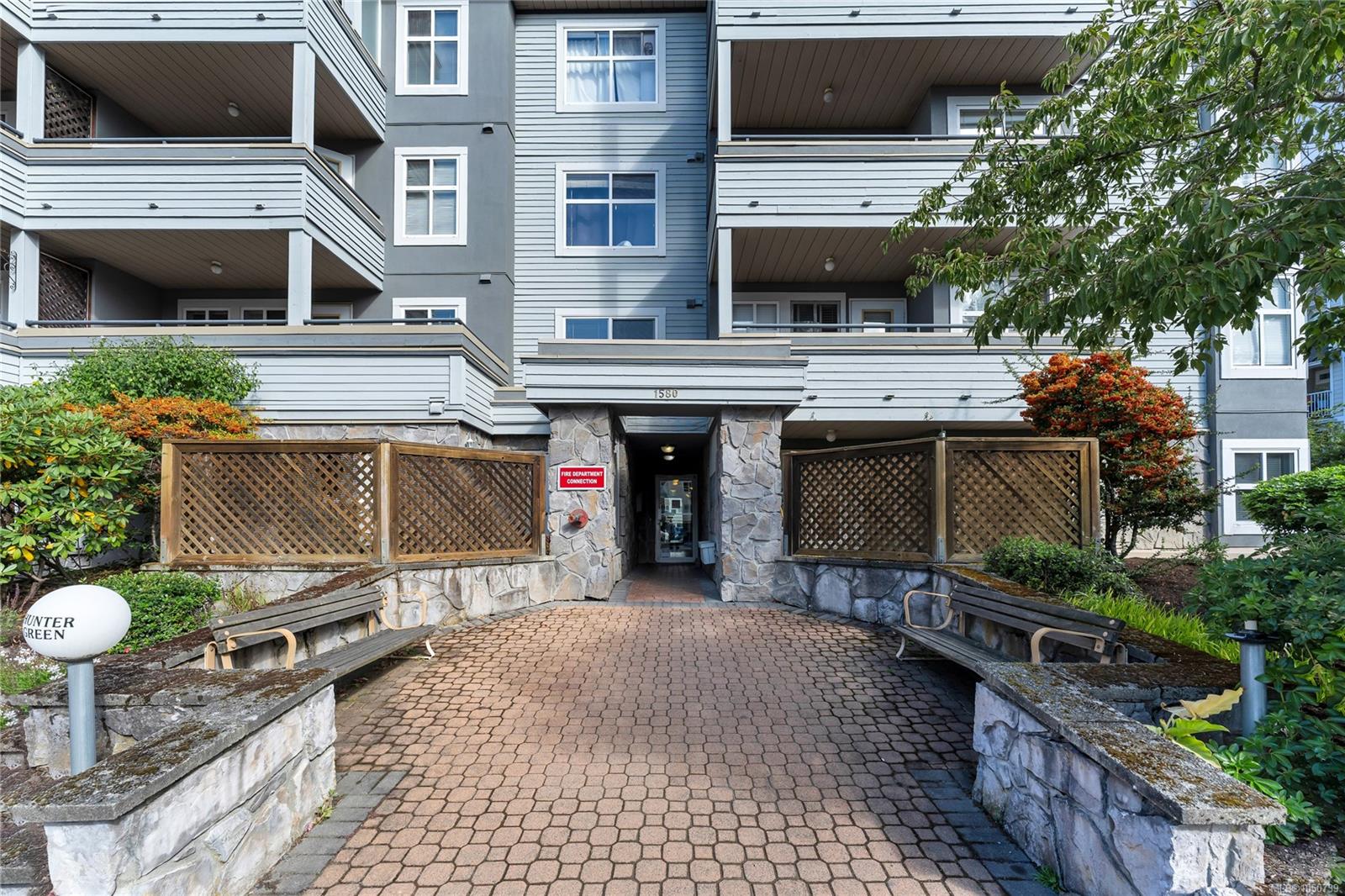 1580 Christmas Ave #104