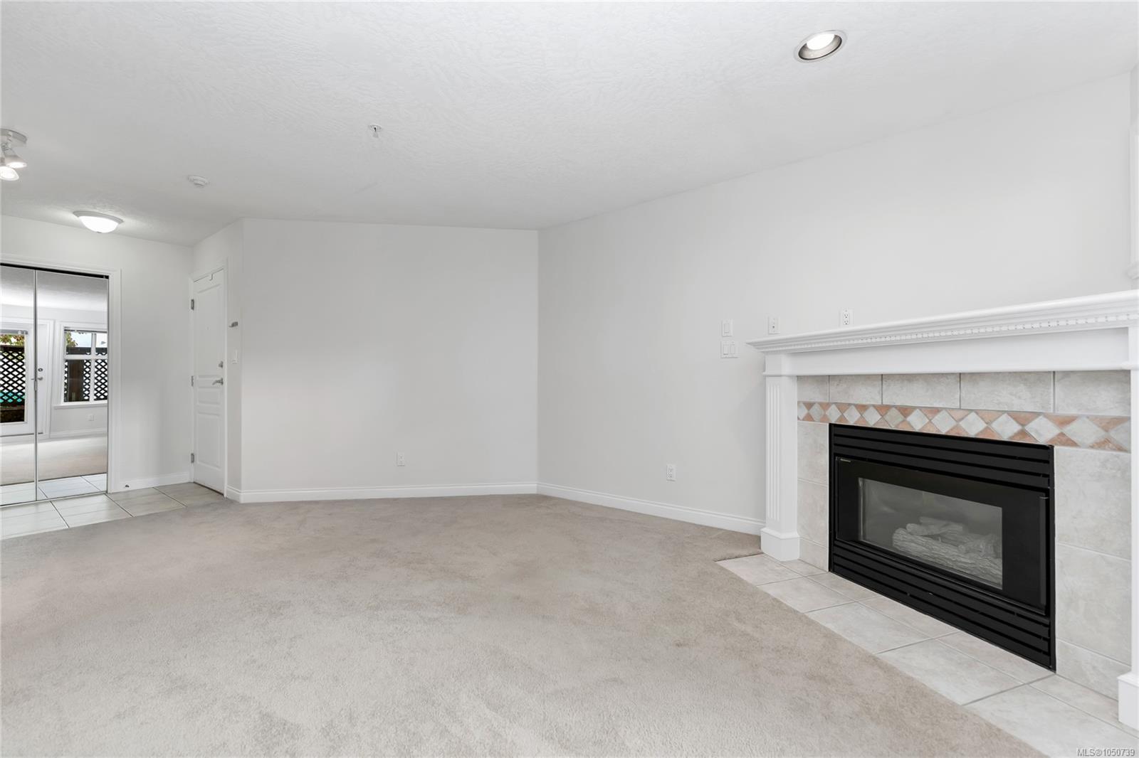 1580 Christmas Ave #104