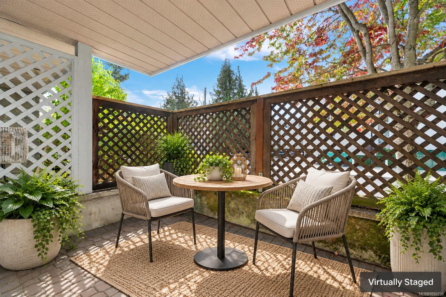 1580 Christmas Ave #104