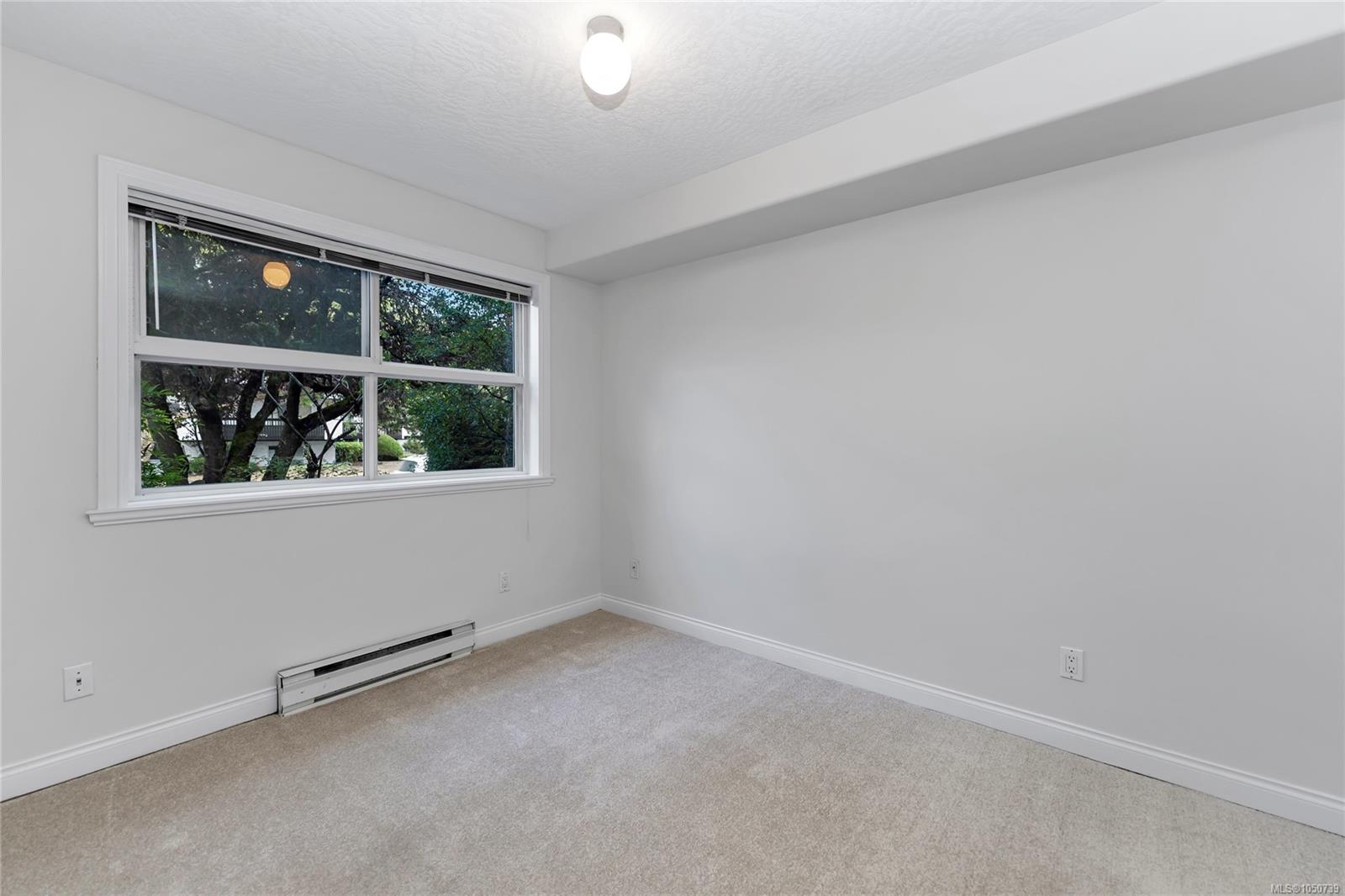 1580 Christmas Ave #104