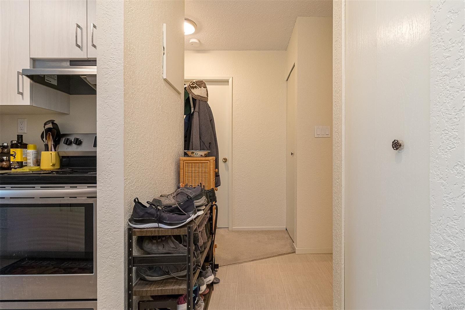 429 Linden Ave # 206