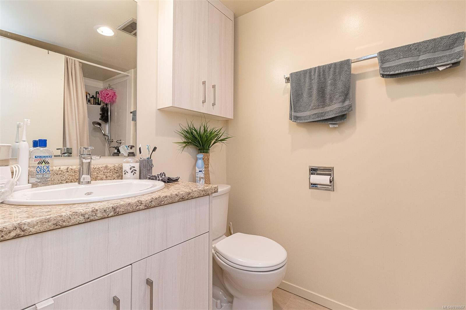 429 Linden Ave # 206