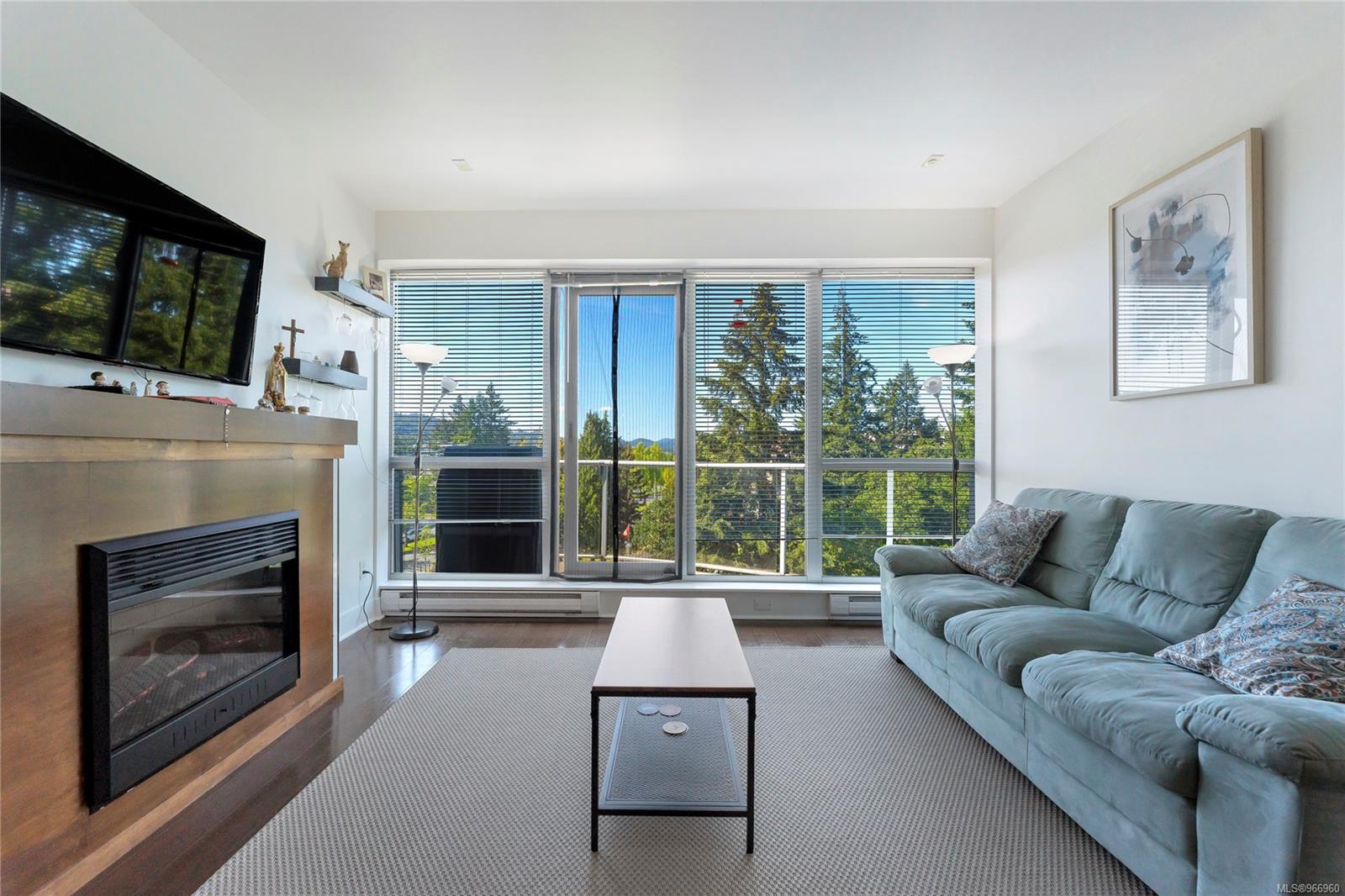 2745 Veterans Memorial Pkwy # 504