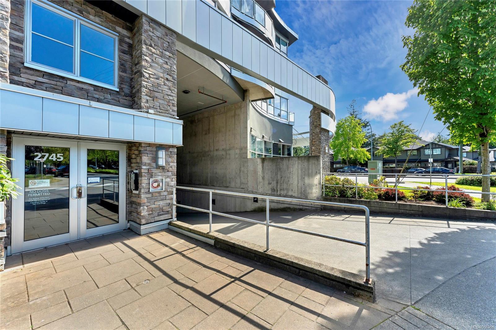 2745 Veterans Memorial Pkwy # 504