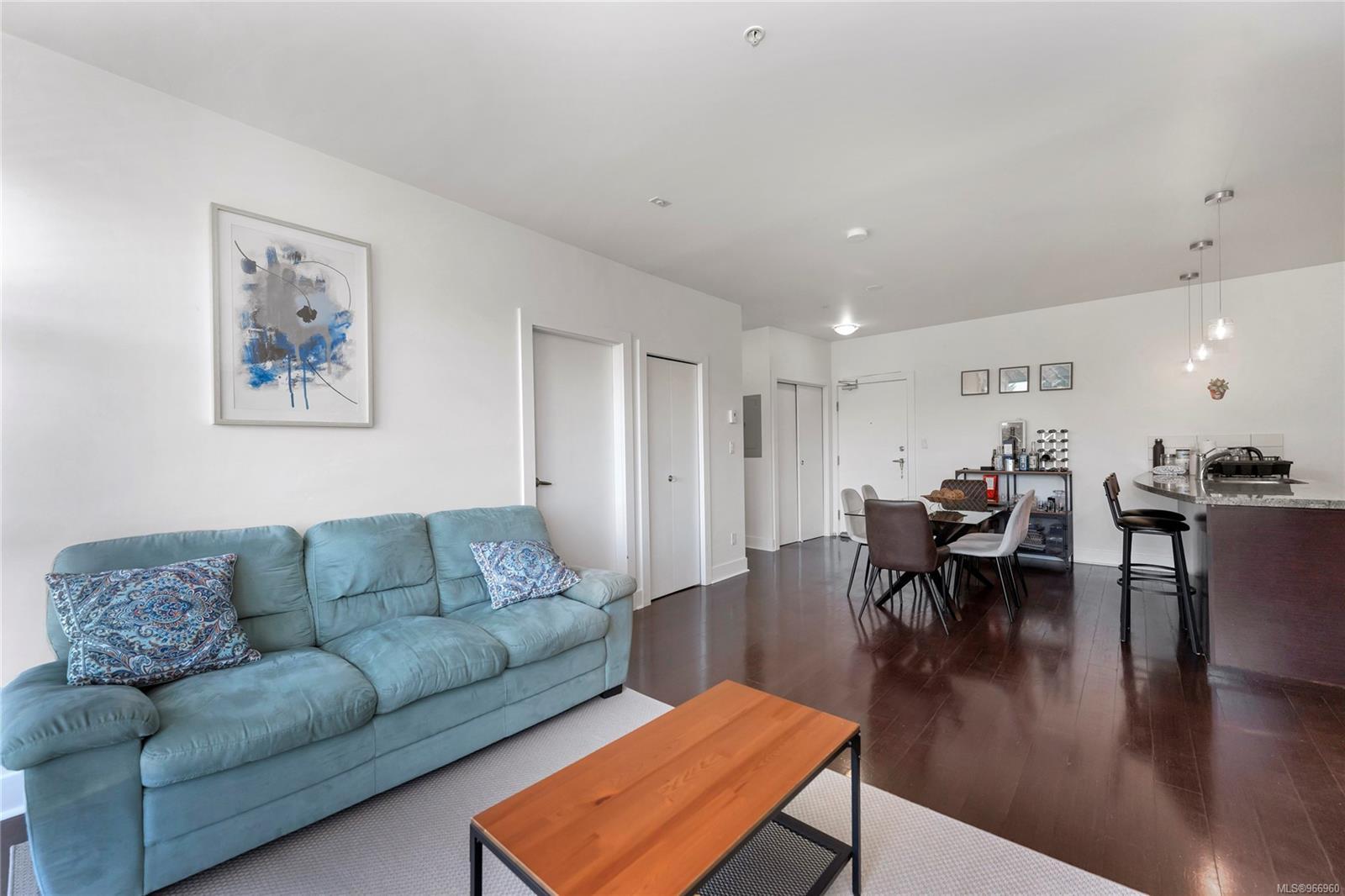 2745 Veterans Memorial Pkwy # 504