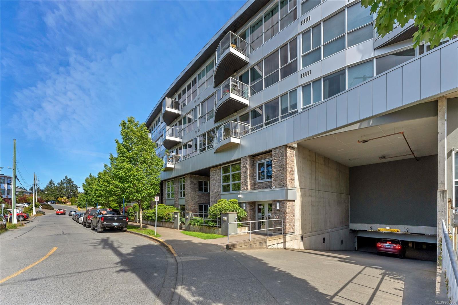 2745 Veterans Memorial Pkwy # 504