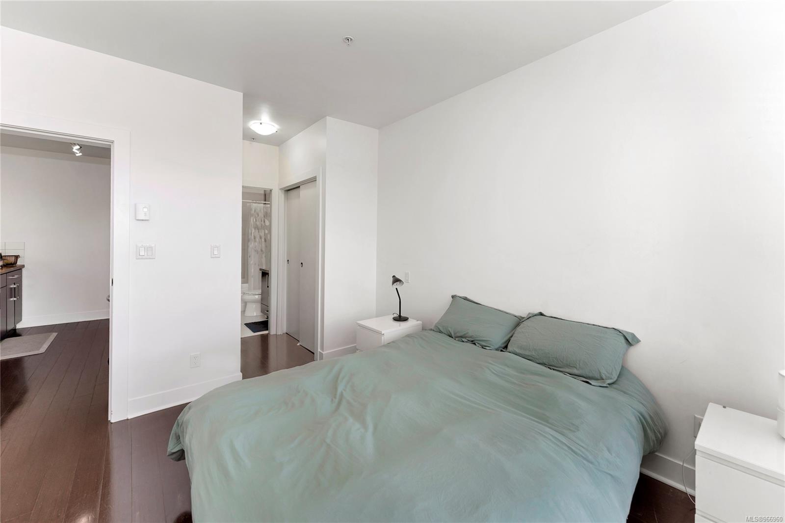 2745 Veterans Memorial Pkwy # 504