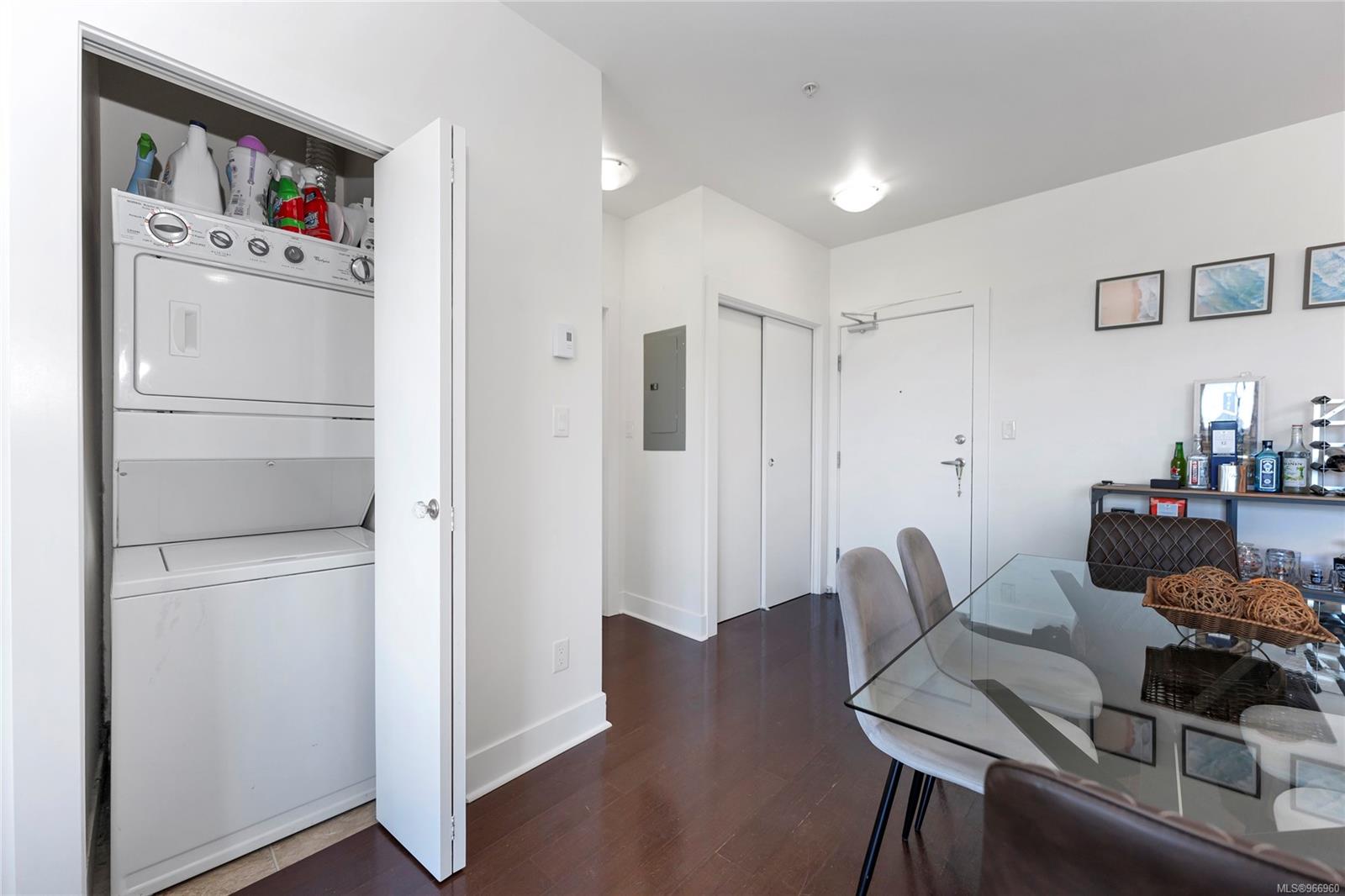 2745 Veterans Memorial Pkwy # 504