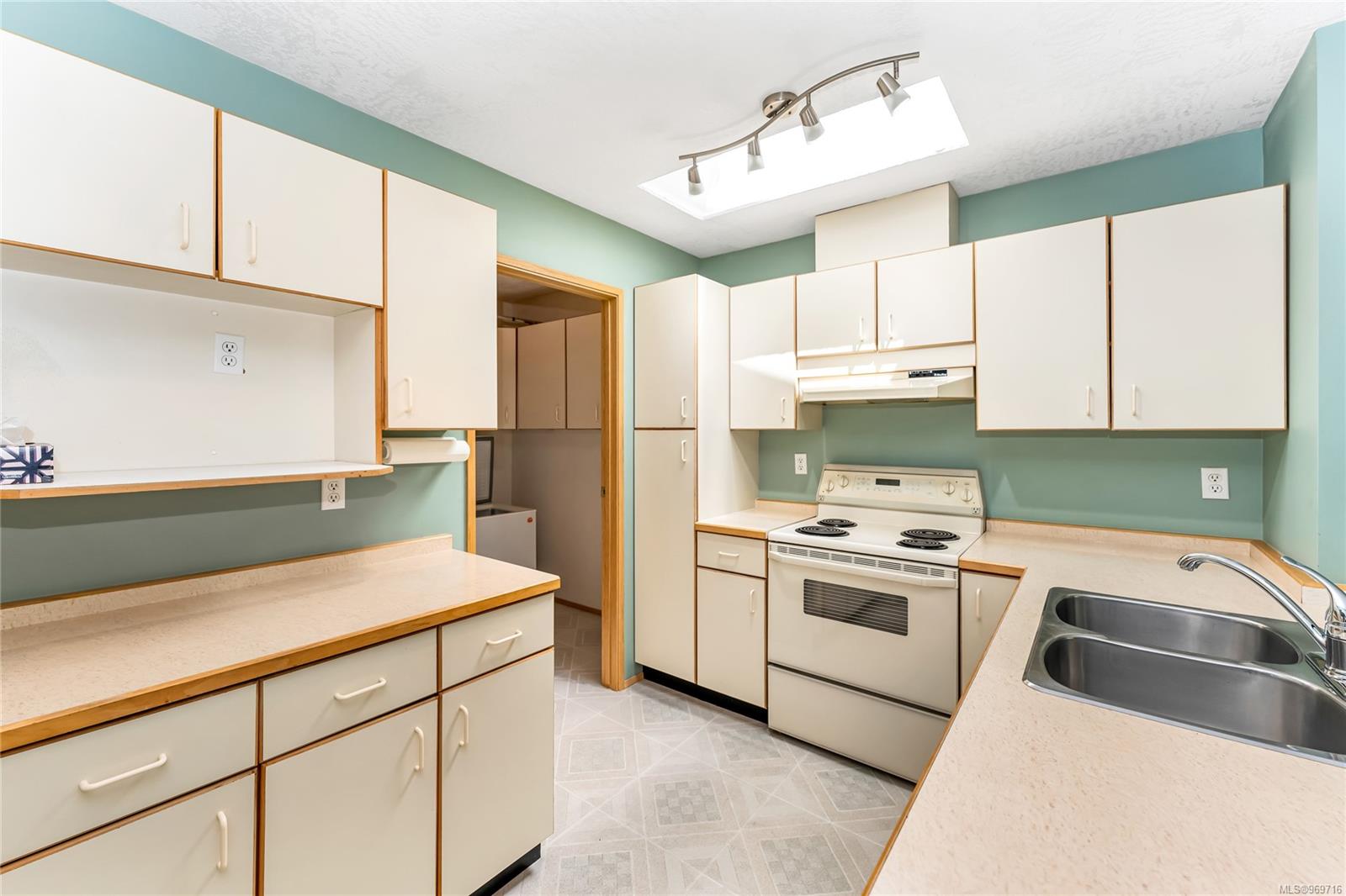 4125 Interurban Rd # 57