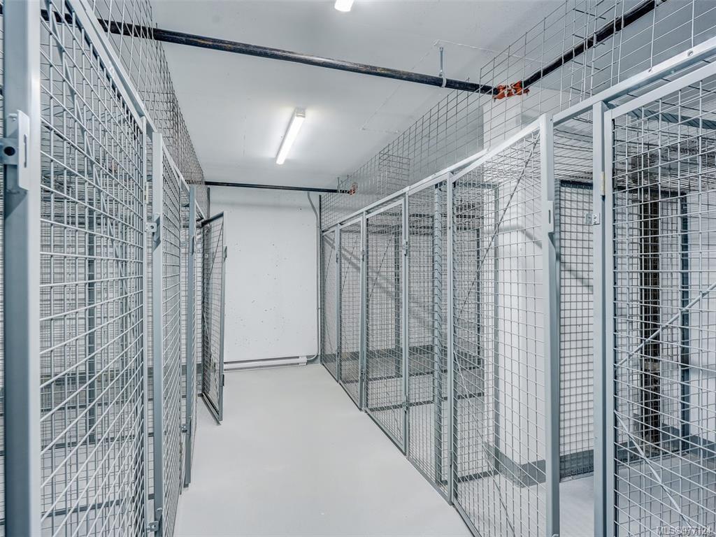 1100 Yates St Unit: PH2