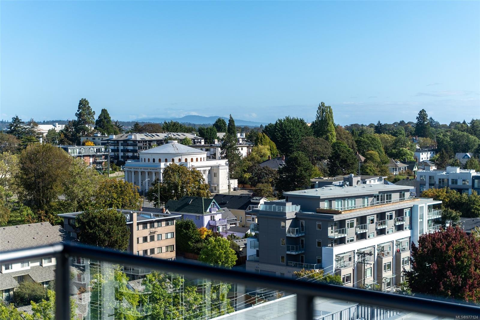 1100 Yates St Unit: PH2