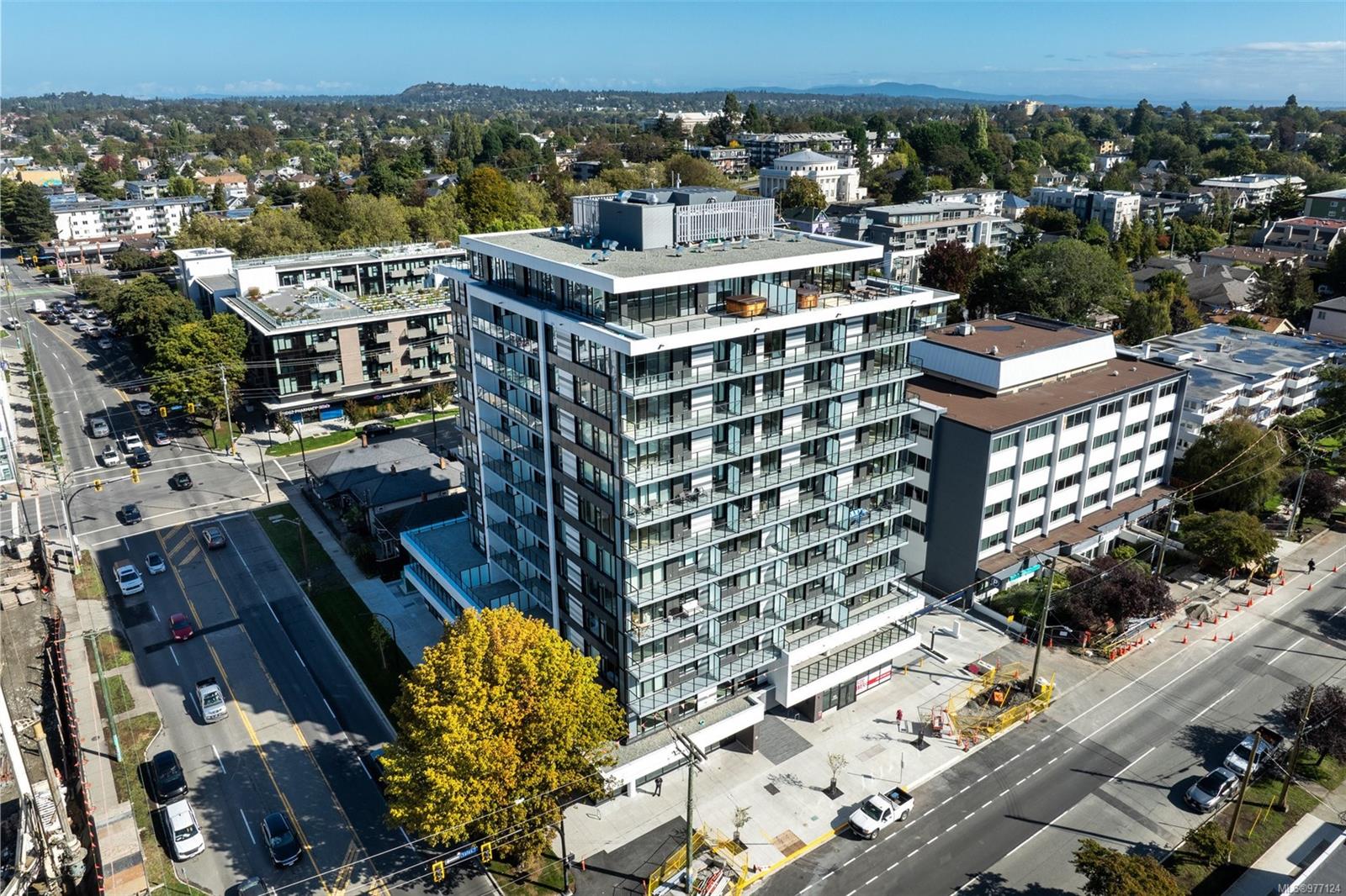 1100 Yates St Unit: PH2