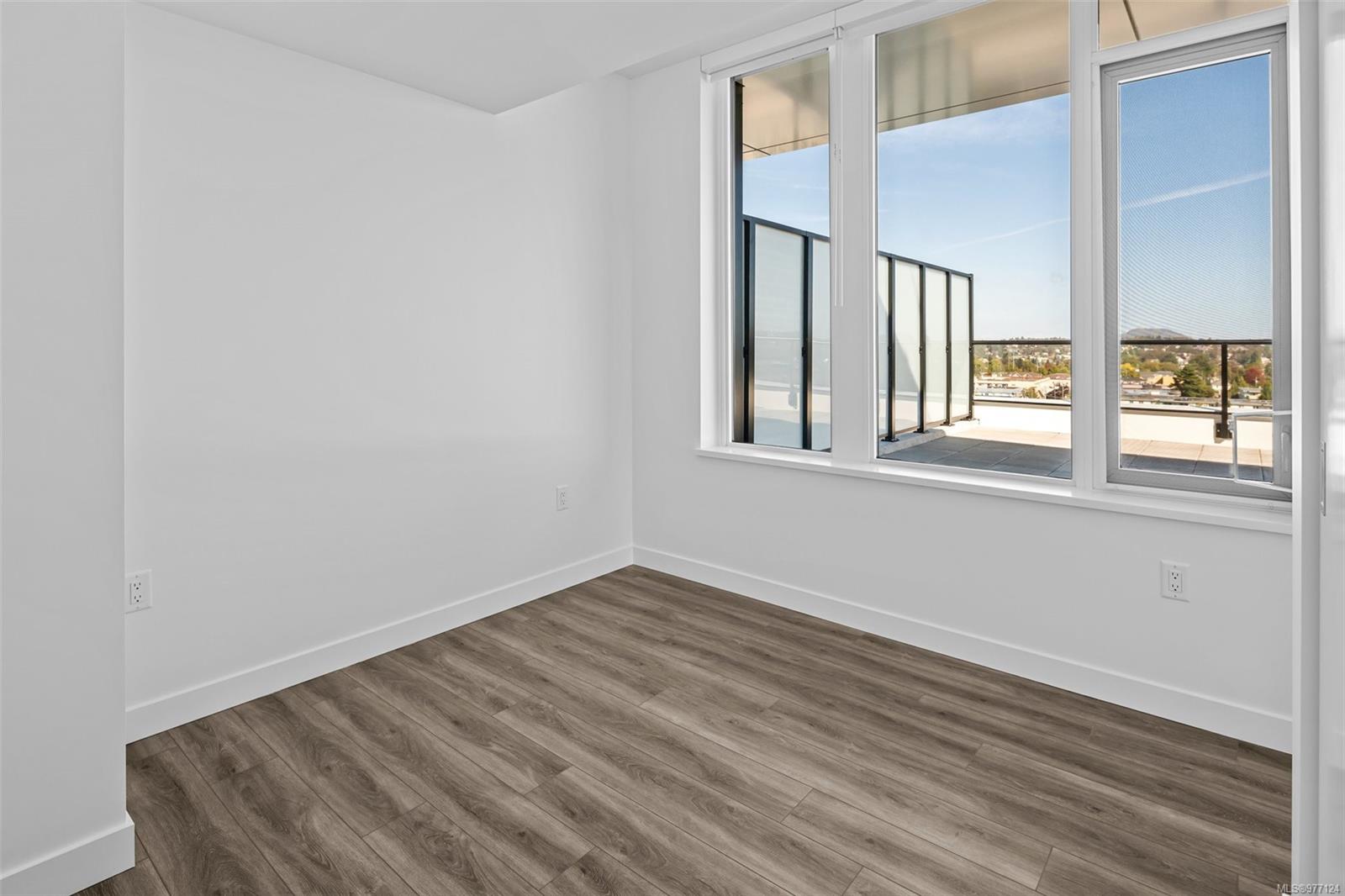 1100 Yates St Unit: PH2