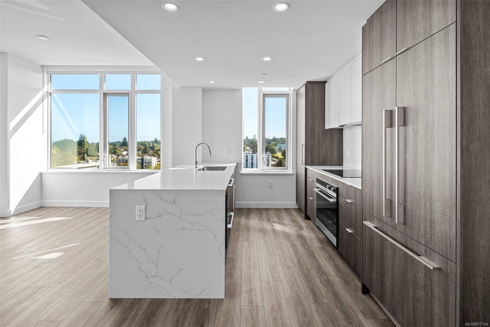 1100 Yates St Unit: PH2