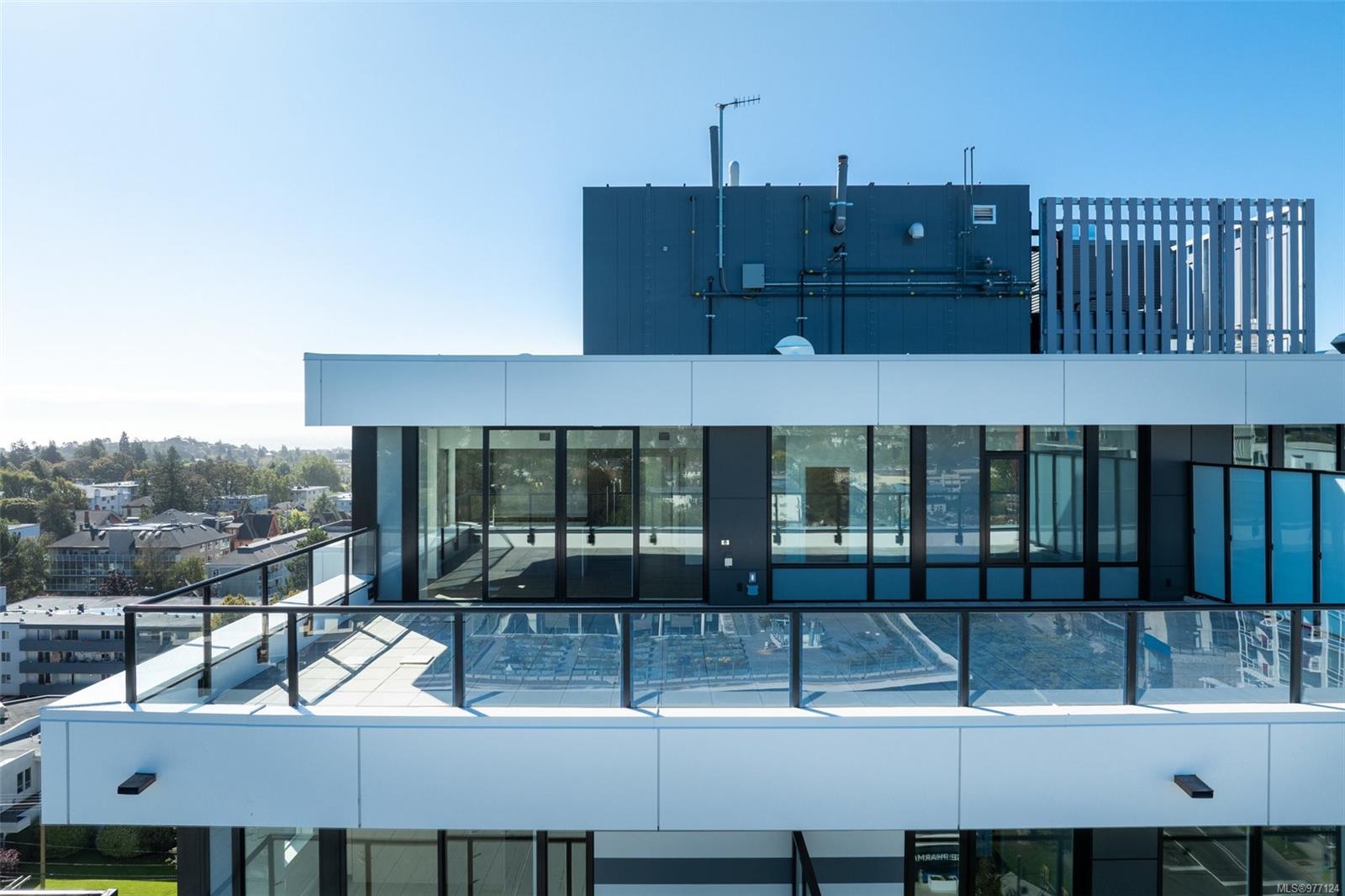 1100 Yates St Unit: PH2