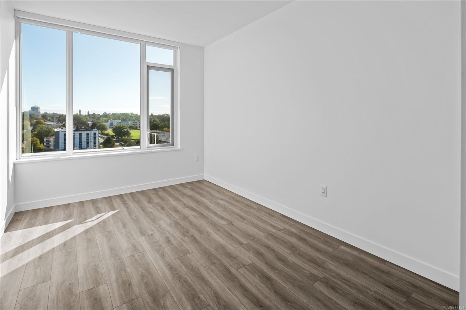 1100 Yates St Unit: PH2