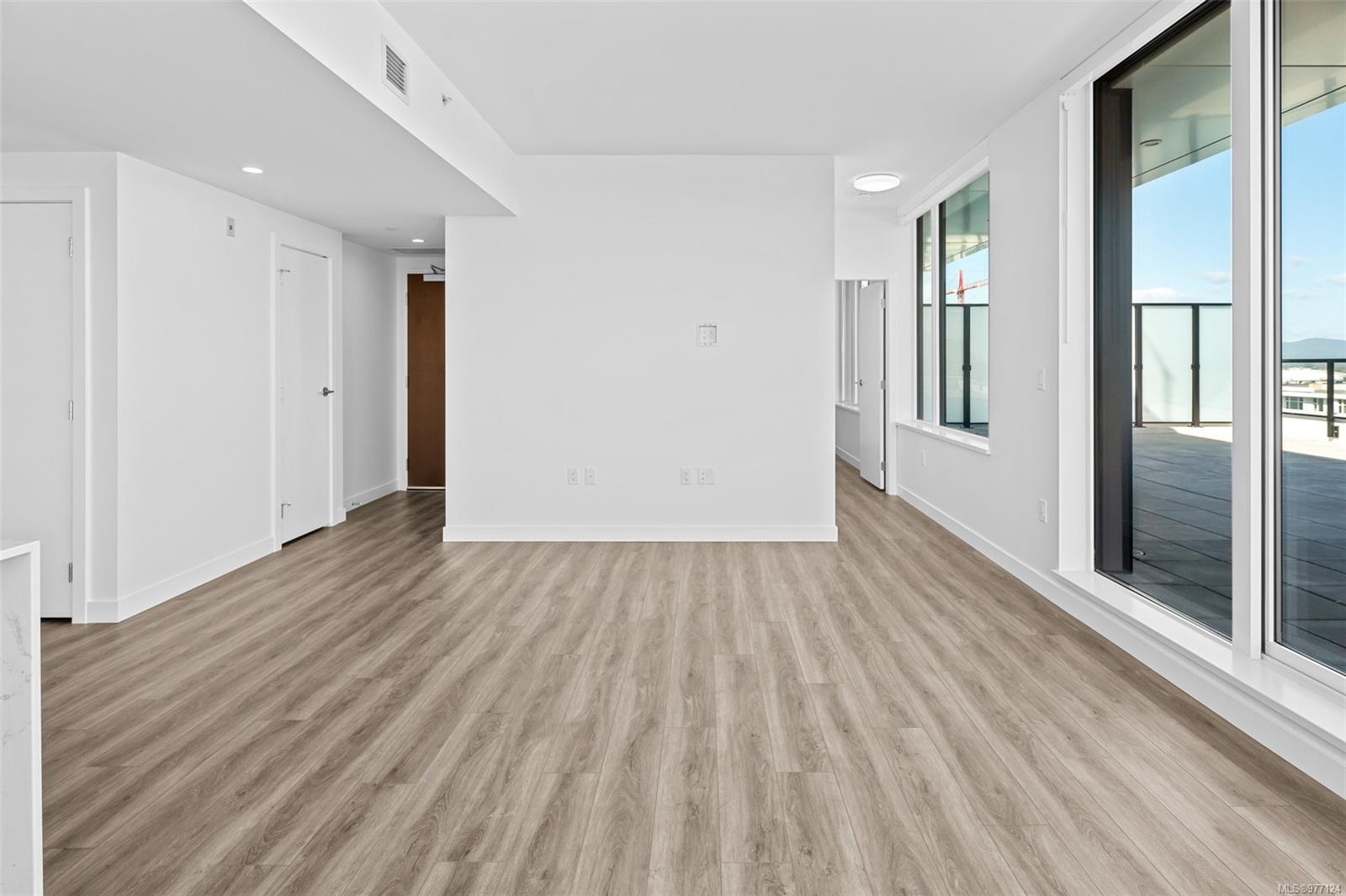 1100 Yates St Unit: PH2