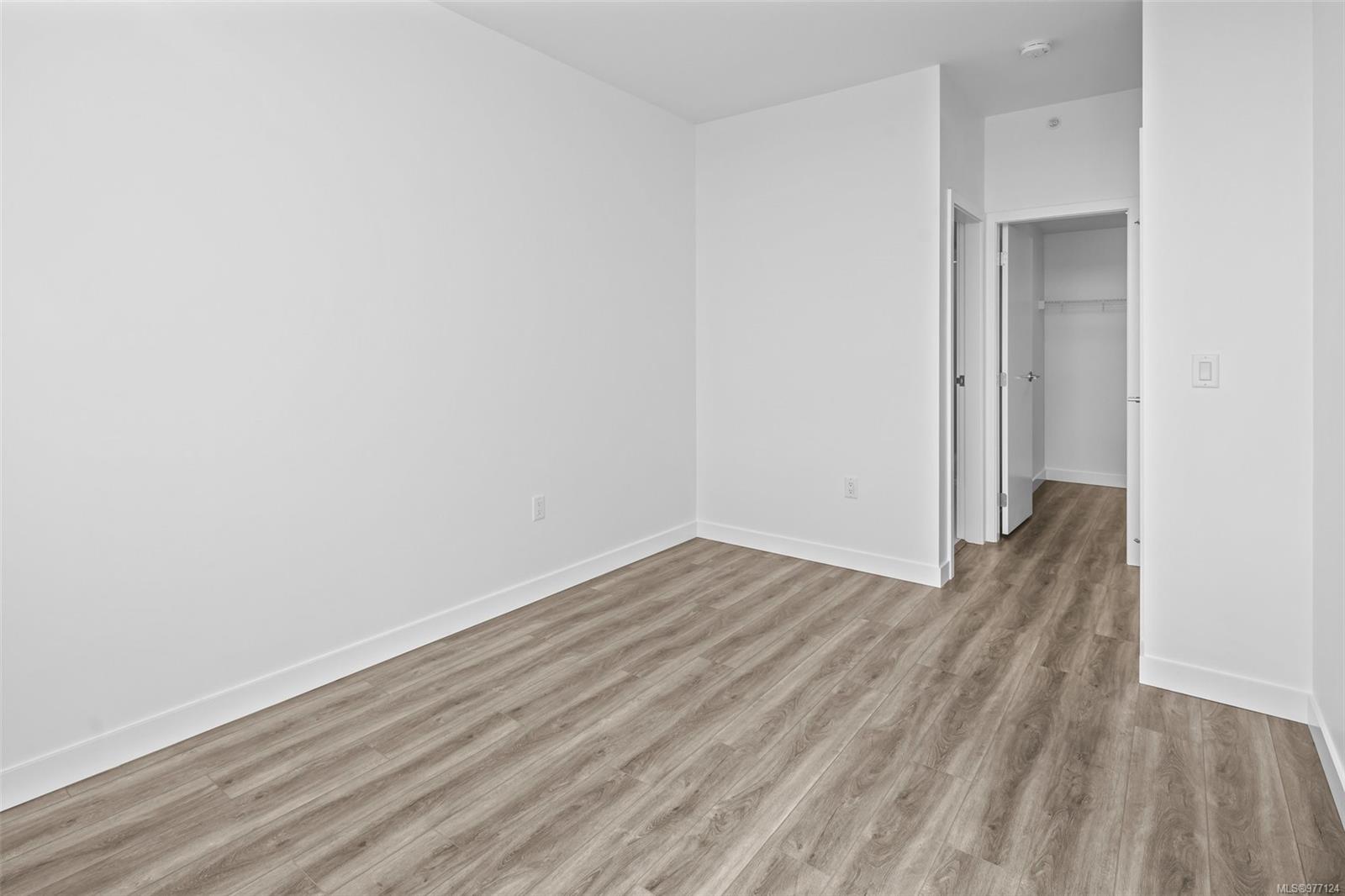 1100 Yates St Unit: PH2