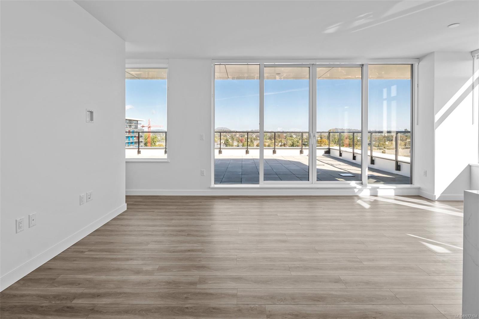 1100 Yates St Unit: PH2