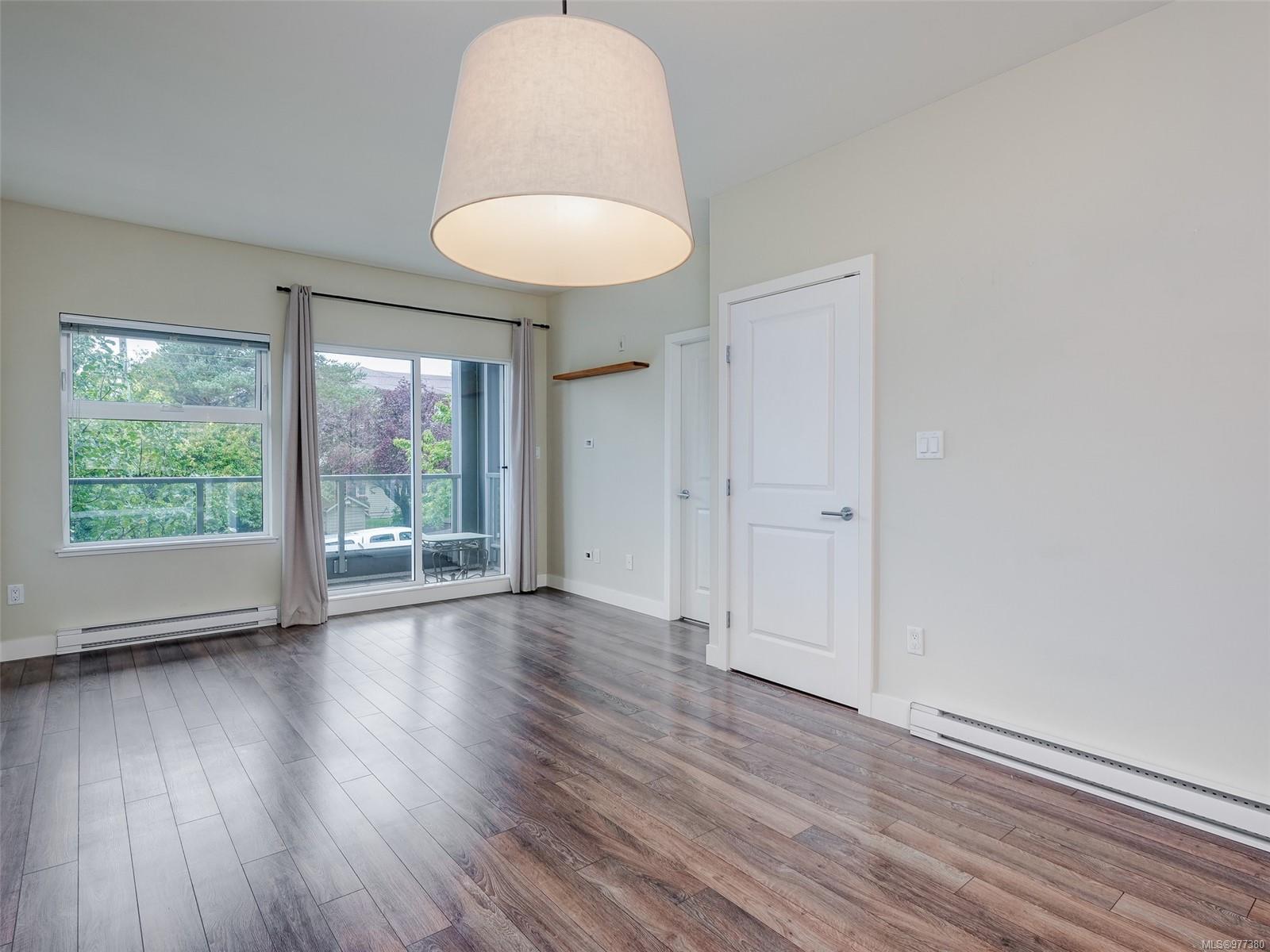 1000 Inverness Rd # 206