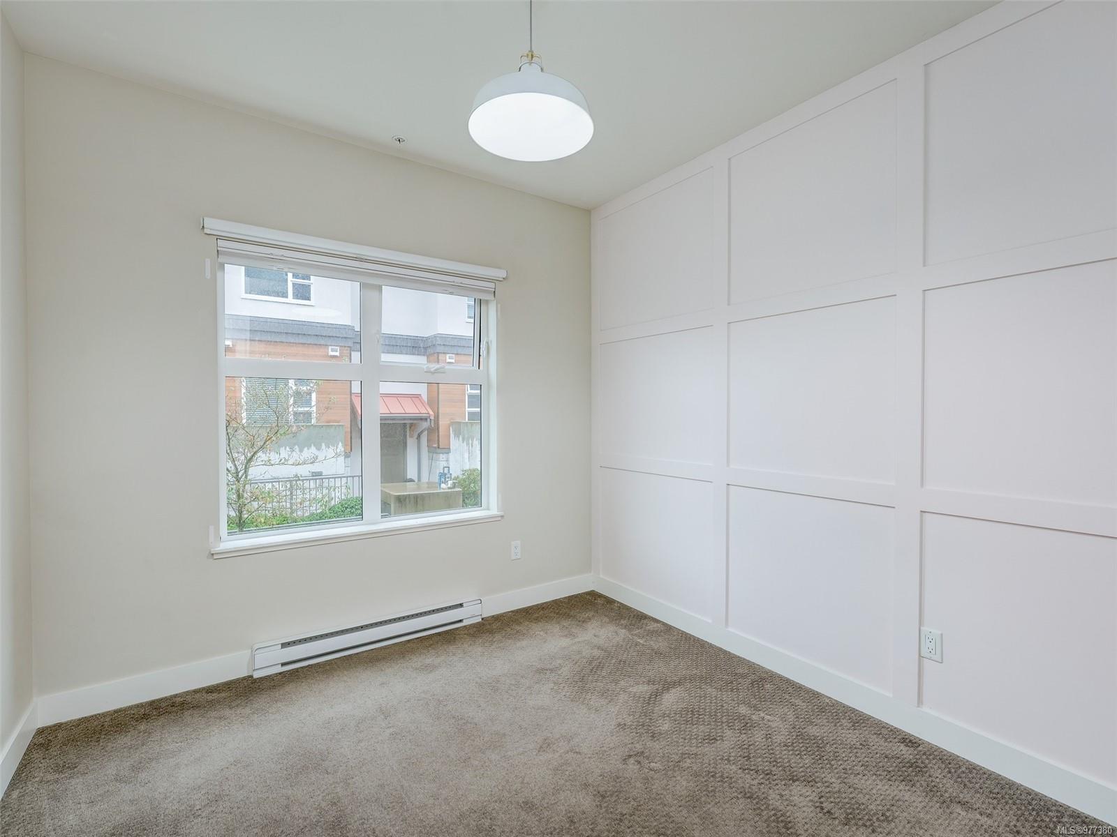 1000 Inverness Rd # 206