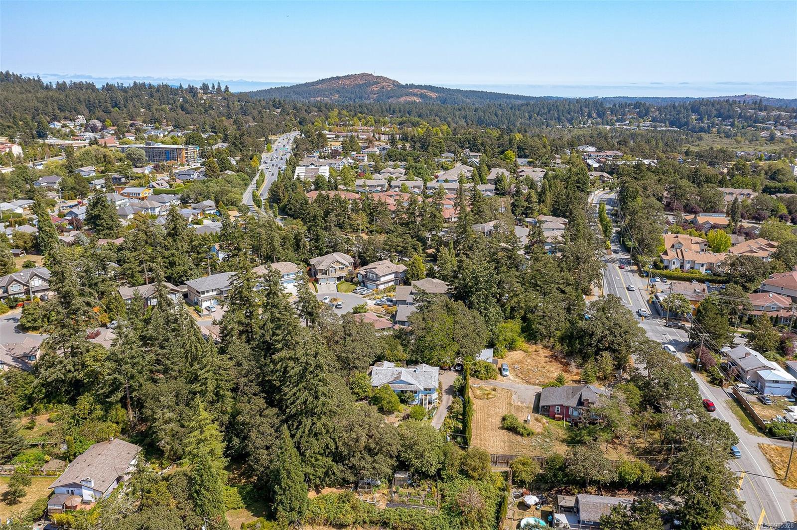 4603 West Saanich Rd